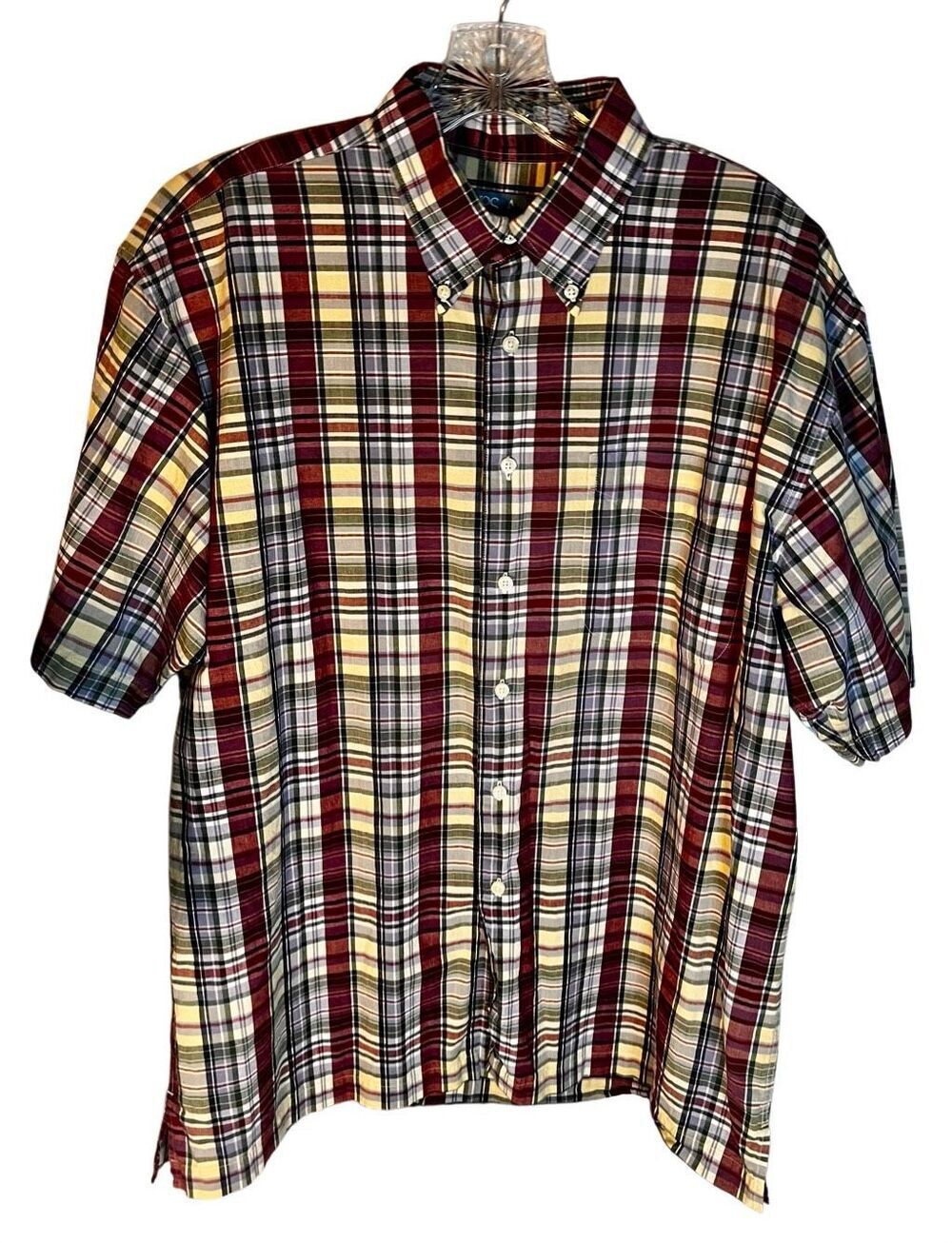 JOS A. BANK STAYS COOL MENS SHORT SLEEVE PLAID SHIRT SIZE LARGE